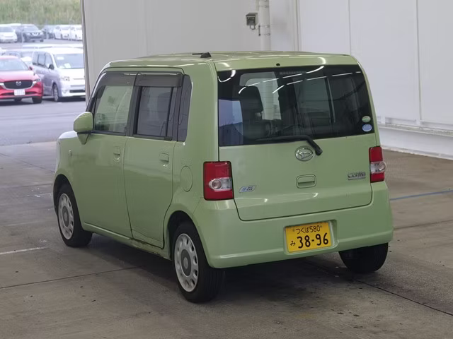 DAIHATSU MOVE CONTE