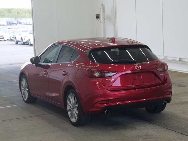 MAZDA AXELA