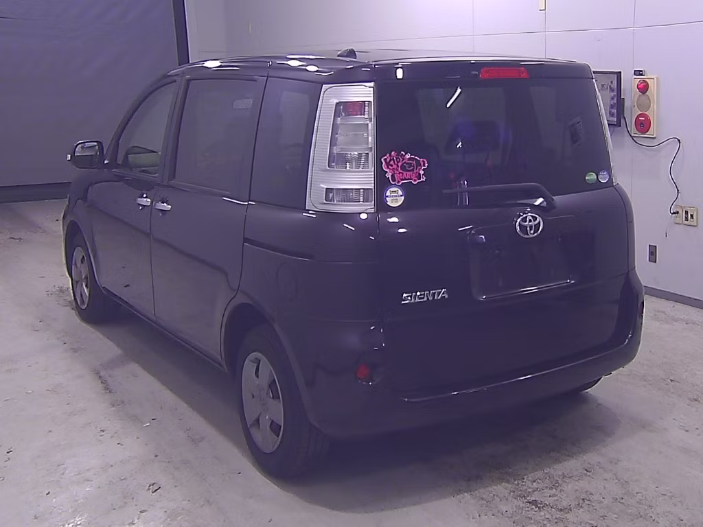 TOYOTA SIENTA