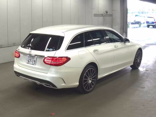 MERCEDES-BENZ C-CLASS