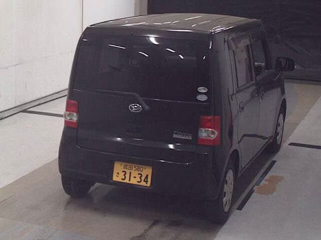 DAIHATSU MOVE CONTE