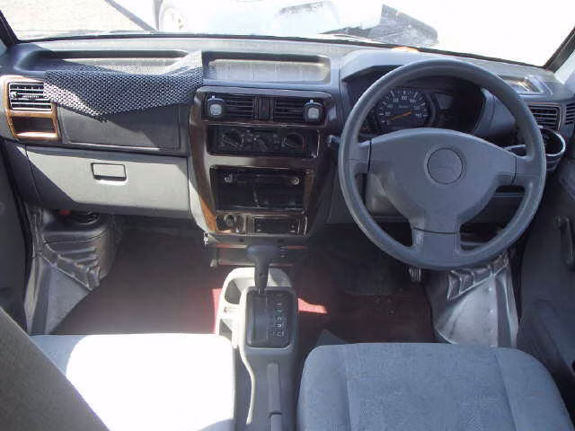 MITSUBISHI MINICAB