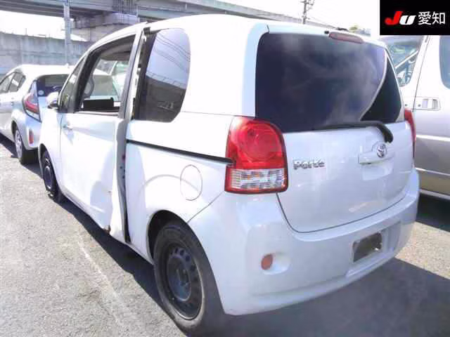 TOYOTA PORTE