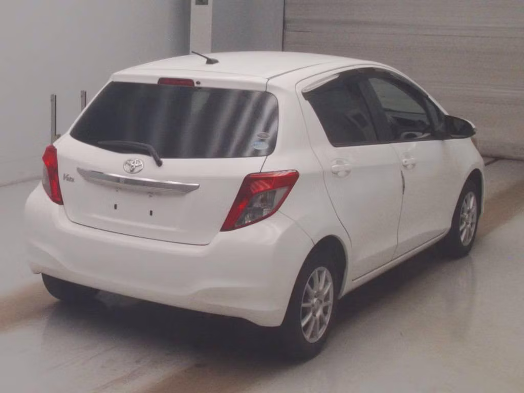 TOYOTA VITZ
