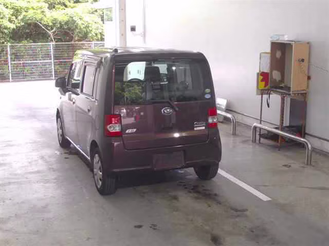DAIHATSU MOVE CONTE