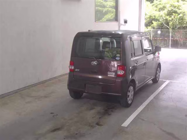 DAIHATSU MOVE CONTE