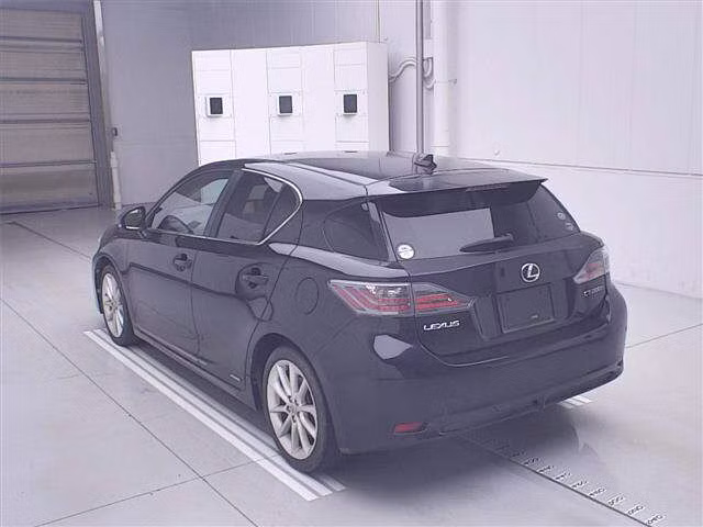 LEXUS CT200H