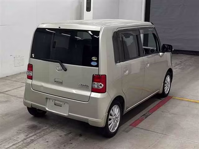 DAIHATSU MOVE CONTE