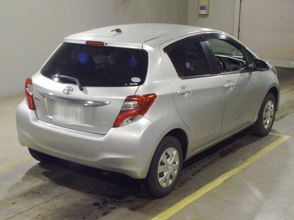 TOYOTA VITZ