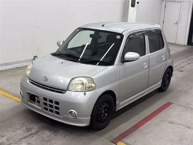 DAIHATSU ESSE