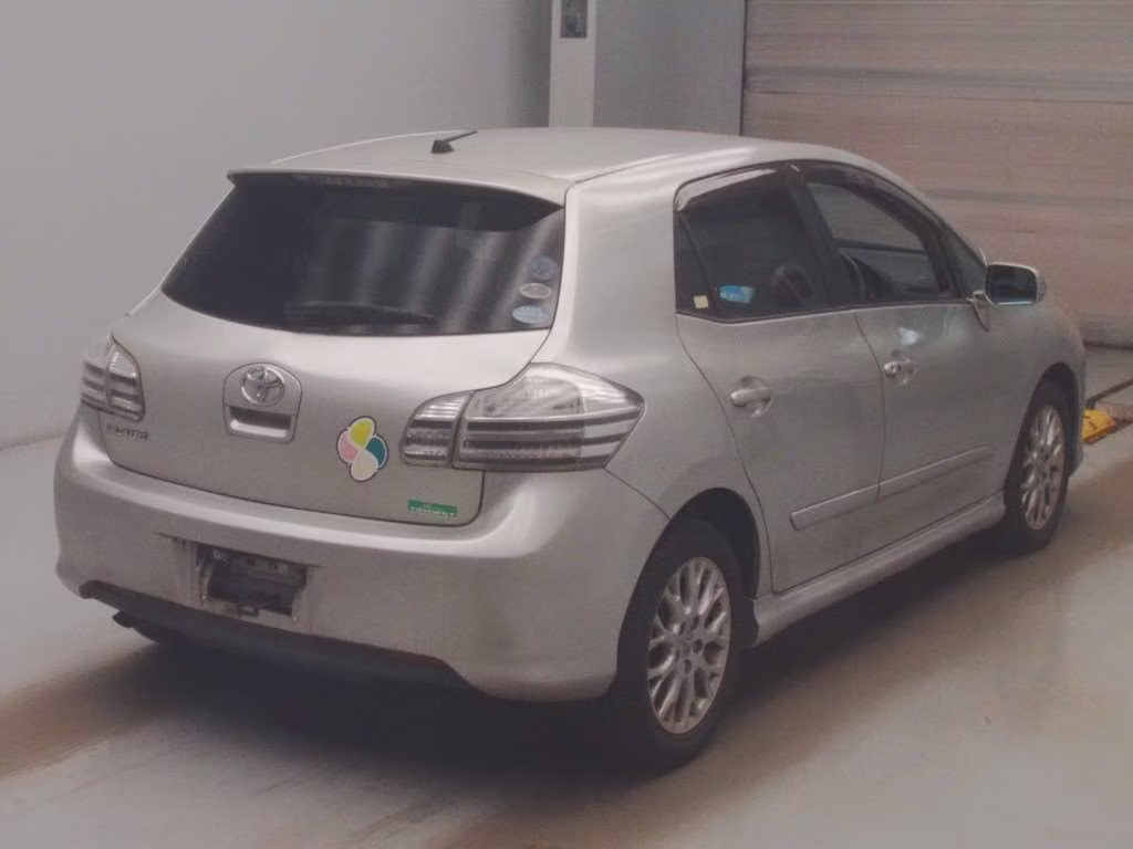TOYOTA BLADE