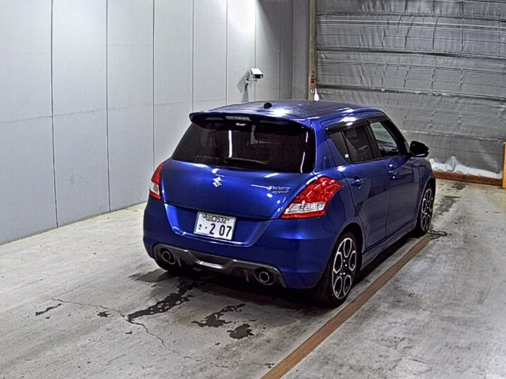 SUZUKI SWIFT