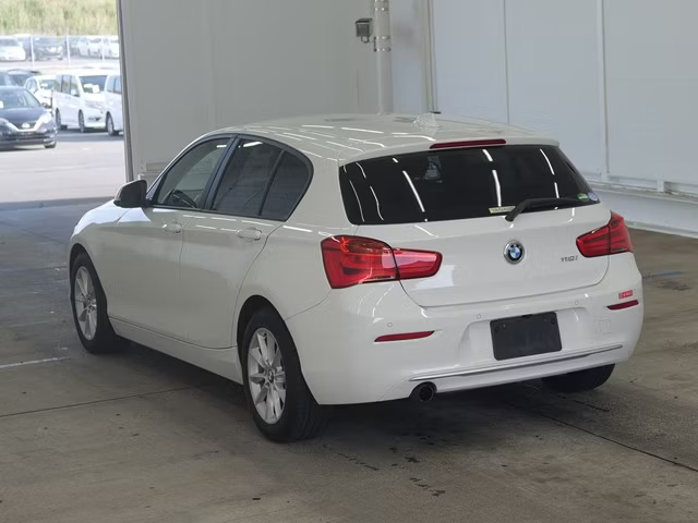 BMW 1-SERIES