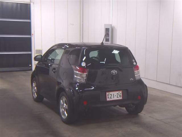TOYOTA IQ