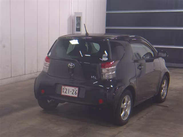 TOYOTA IQ