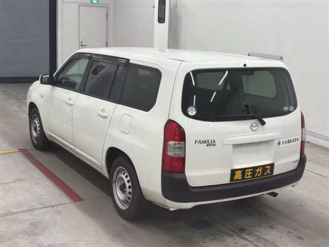 MAZDA FAMILIA