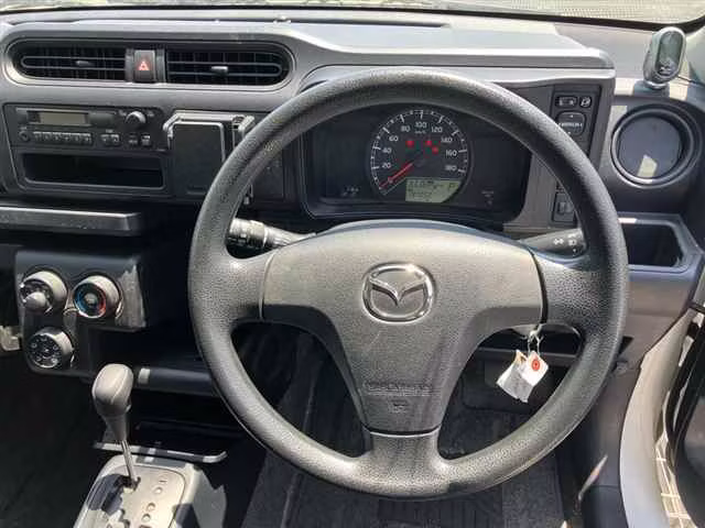 MAZDA FAMILIA