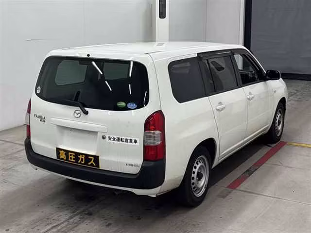 MAZDA FAMILIA
