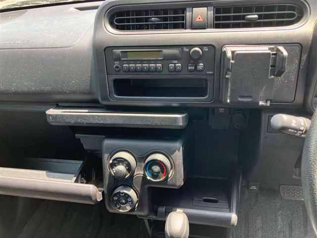 MAZDA FAMILIA