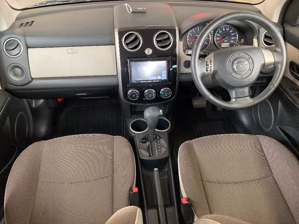 MAZDA VERISA