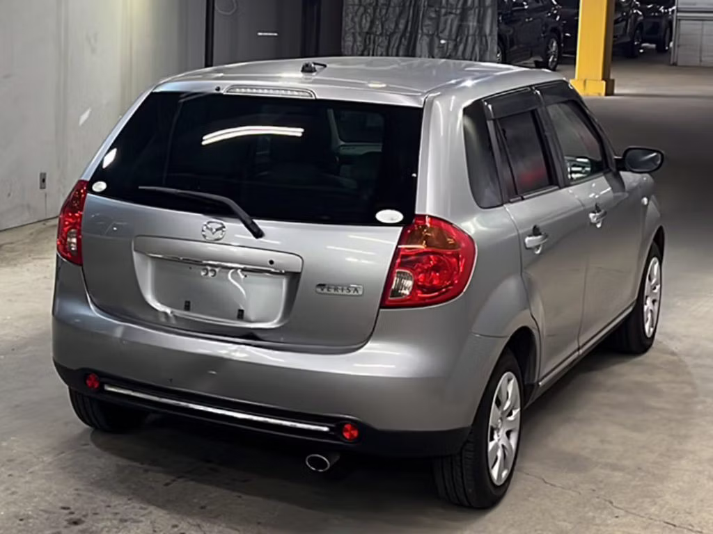 MAZDA VERISA