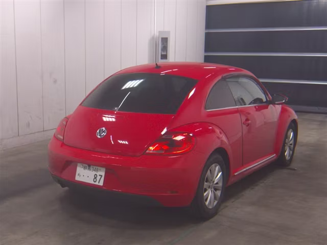 VOLKSWAGEN BEETLE