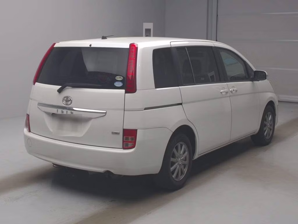 TOYOTA ISIS