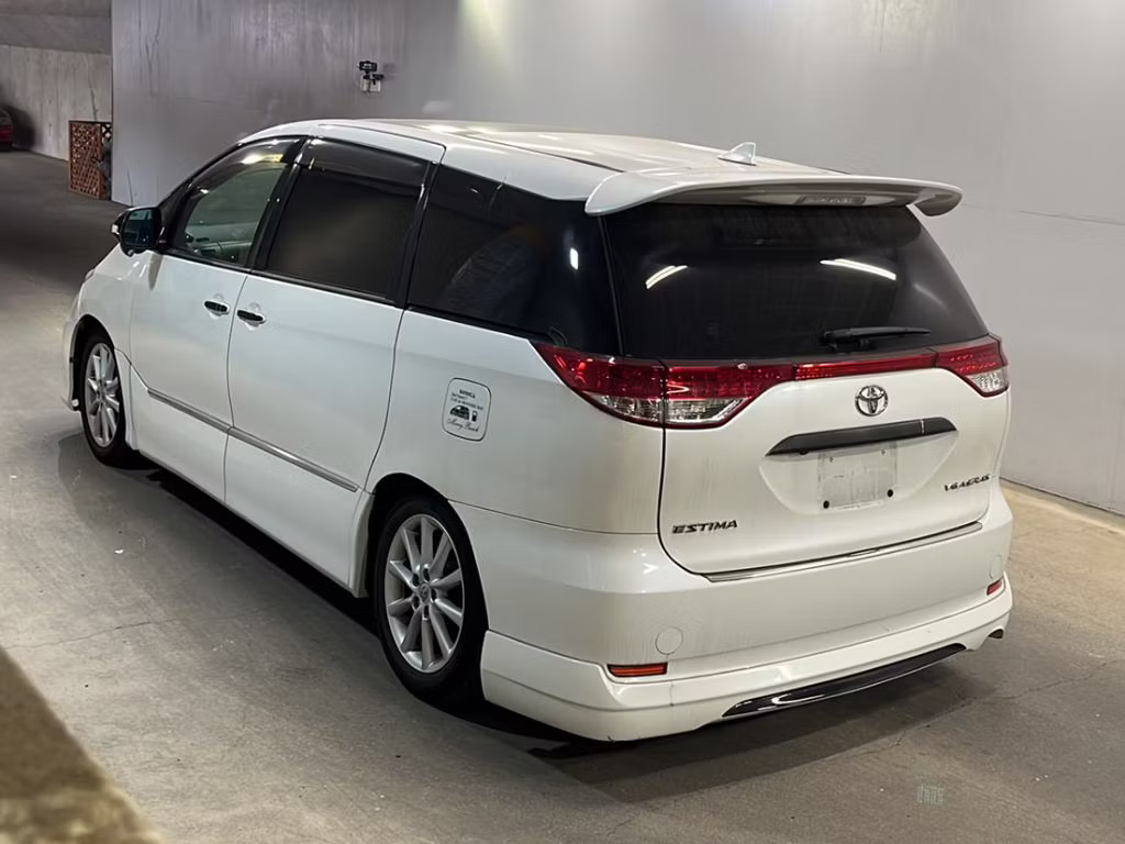 TOYOTA ESTIMA
