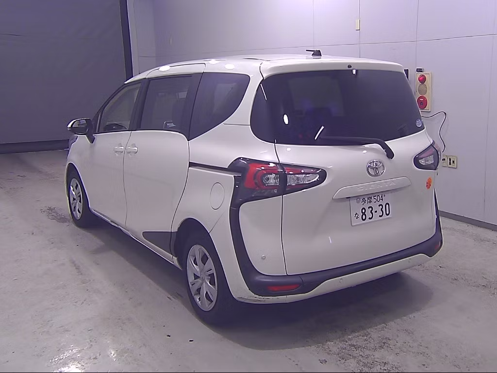 TOYOTA SIENTA