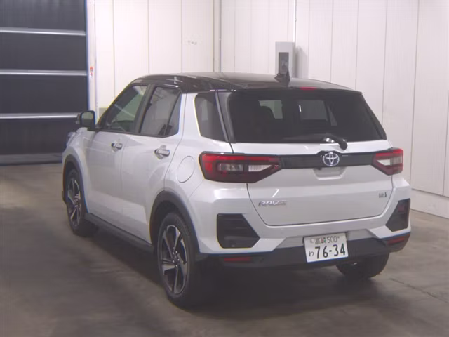 TOYOTA RAIZE