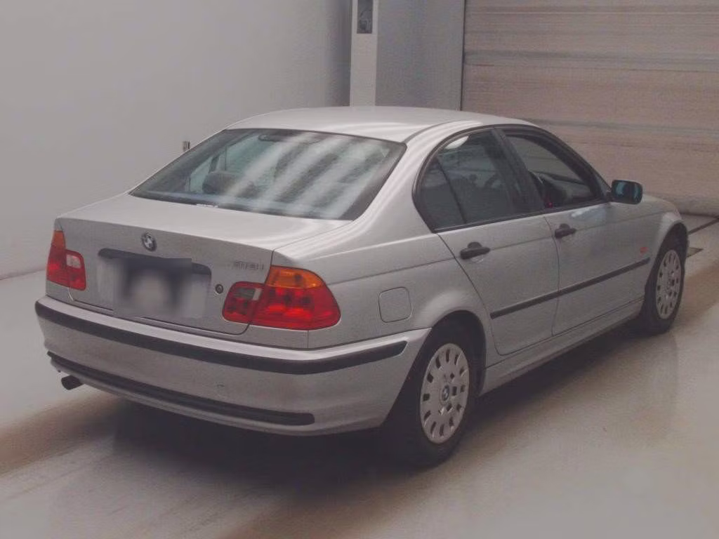 BMW 3-SERIES
