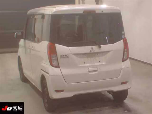 MITSUBISHI EK SPACE