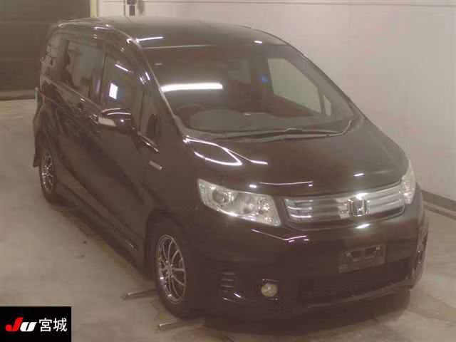 HONDA FREED SPIKE