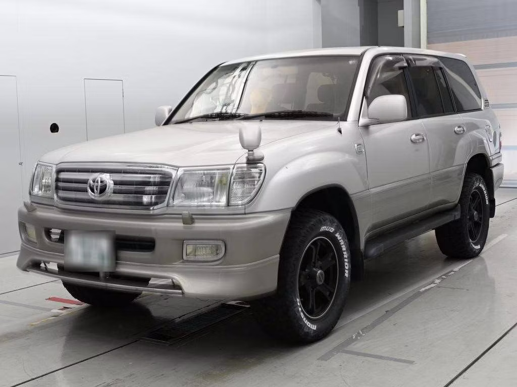 TOYOTA LAND CRUISER