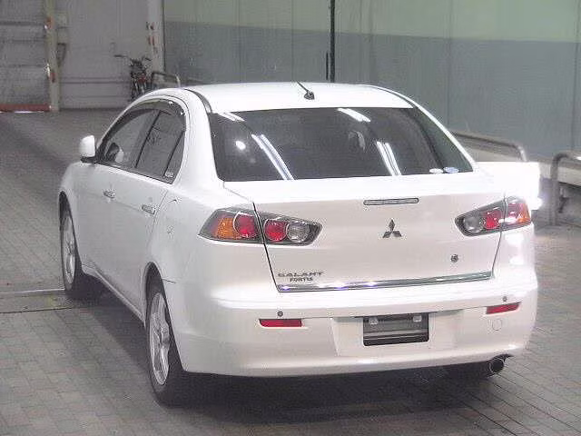 MITSUBISHI GALANT FORTIS