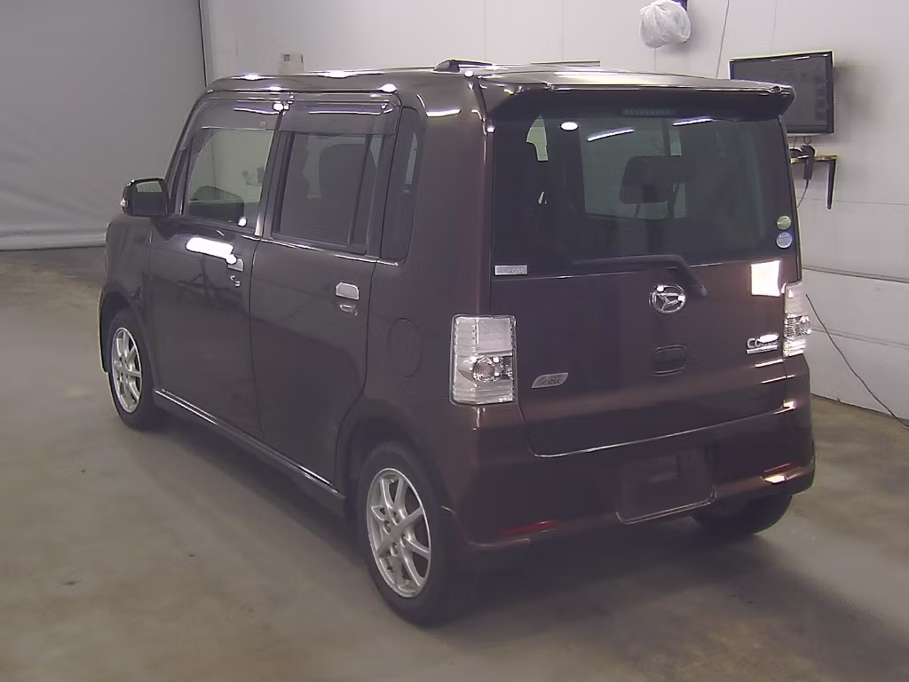 DAIHATSU MOVE CONTE