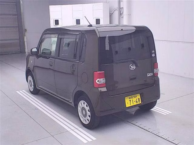 DAIHATSU MOVE CONTE