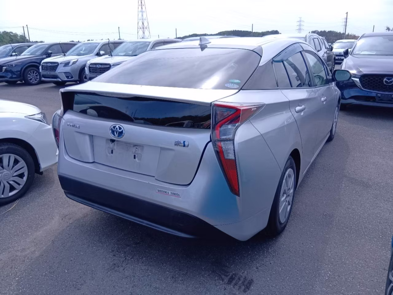 TOYOTA PRIUS