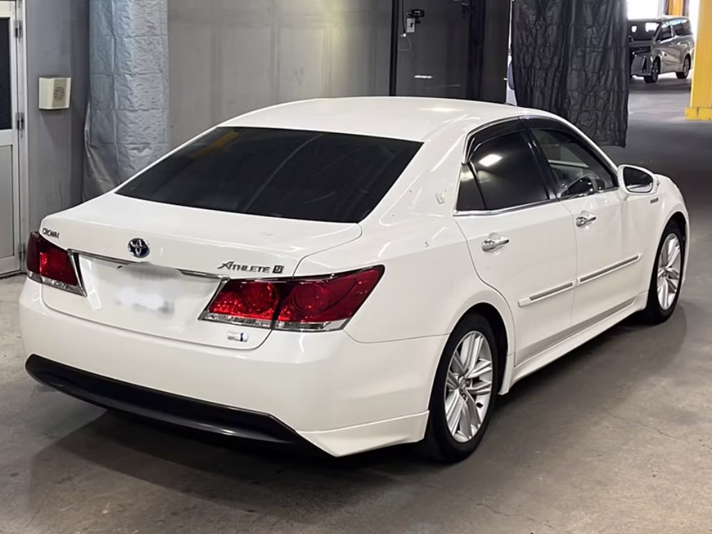 TOYOTA CROWN