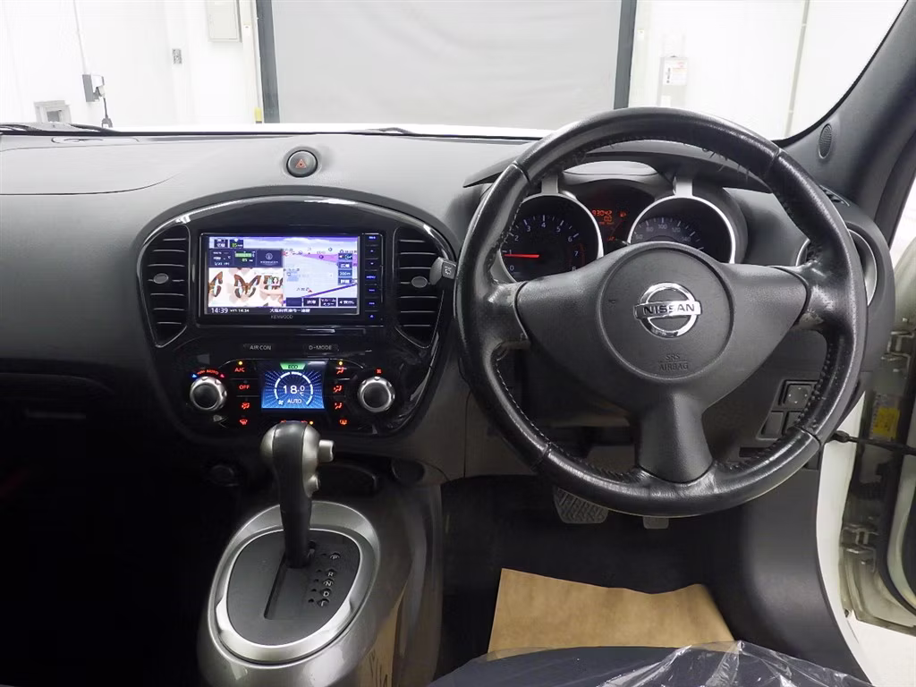 NISSAN JUKE