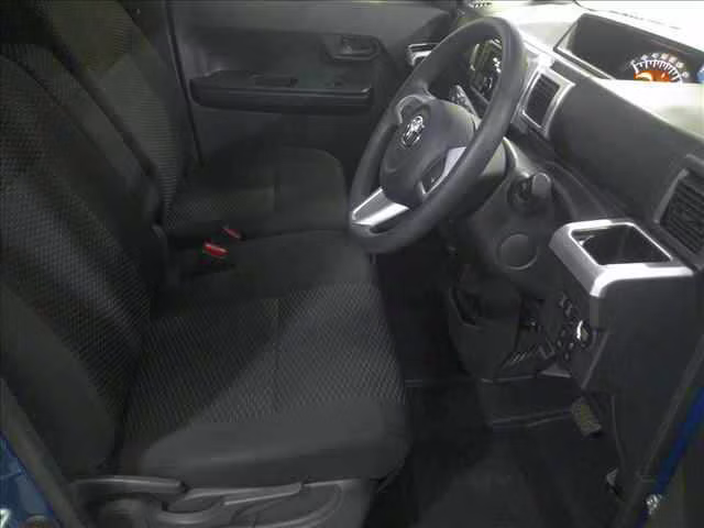 TOYOTA PIXIS MEGA