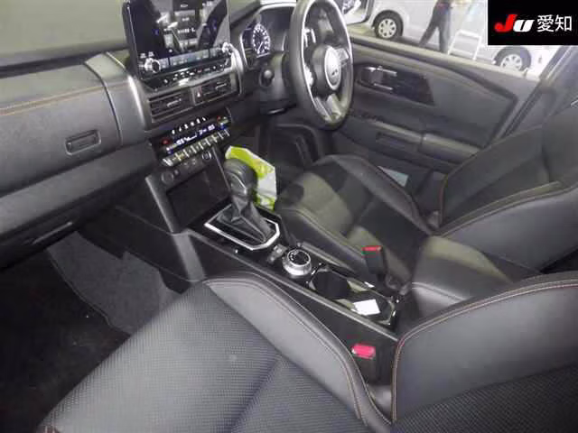 MITSUBISHI TRITON