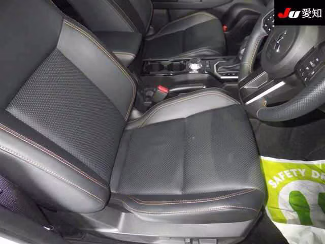MITSUBISHI TRITON