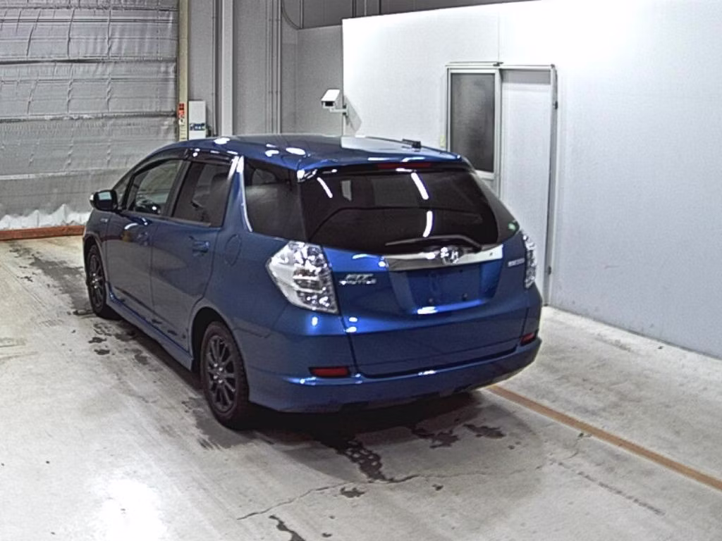 HONDA FIT SHUTTLE
