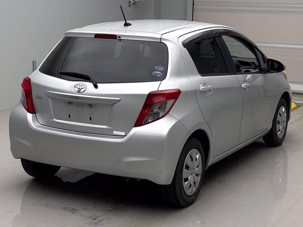 TOYOTA VITZ
