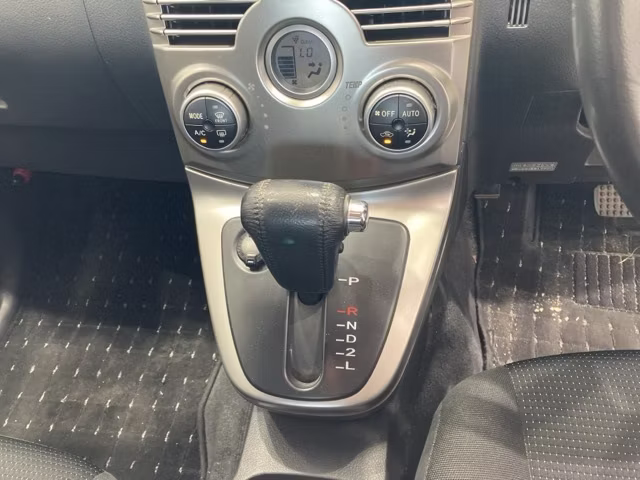 TOYOTA RUSH