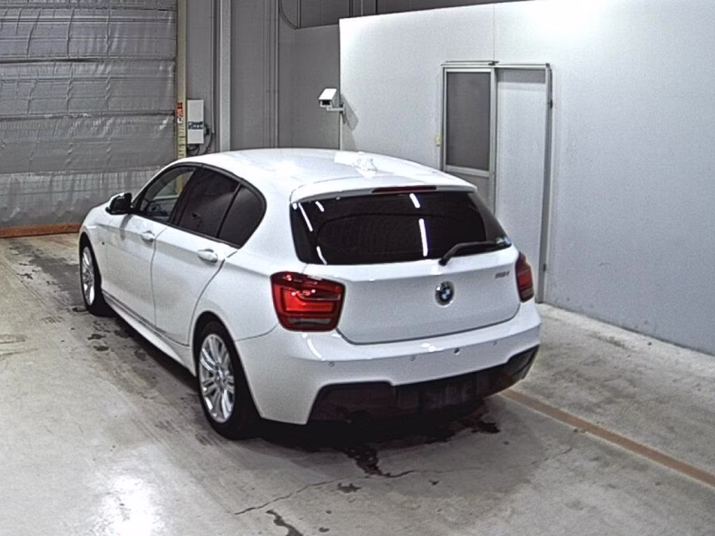 BMW 1-SERIES