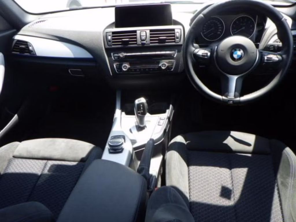 BMW 1-SERIES