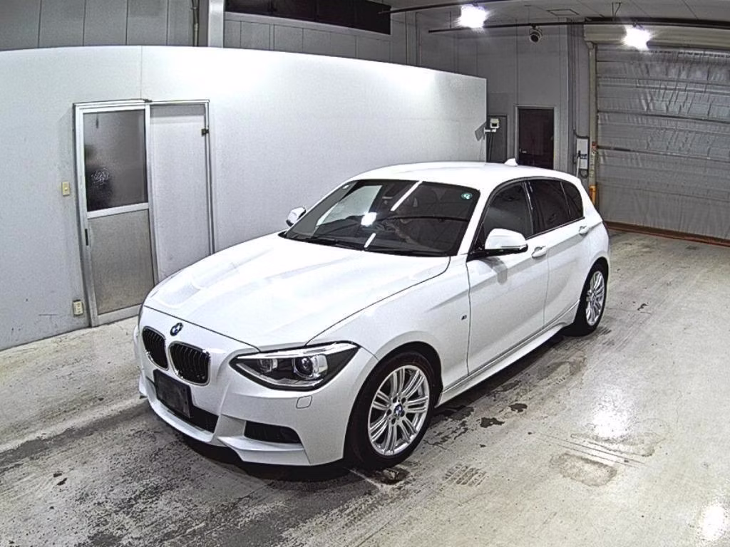 BMW 1-SERIES
