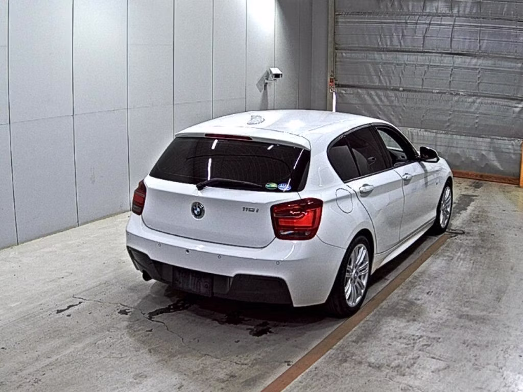 BMW 1-SERIES
